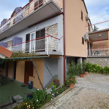 Triple Starigrad 6594d Maison d'hôtes